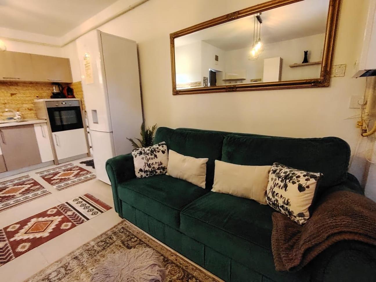 Charm 2 Palas Apartment Iasi Exteriör bild